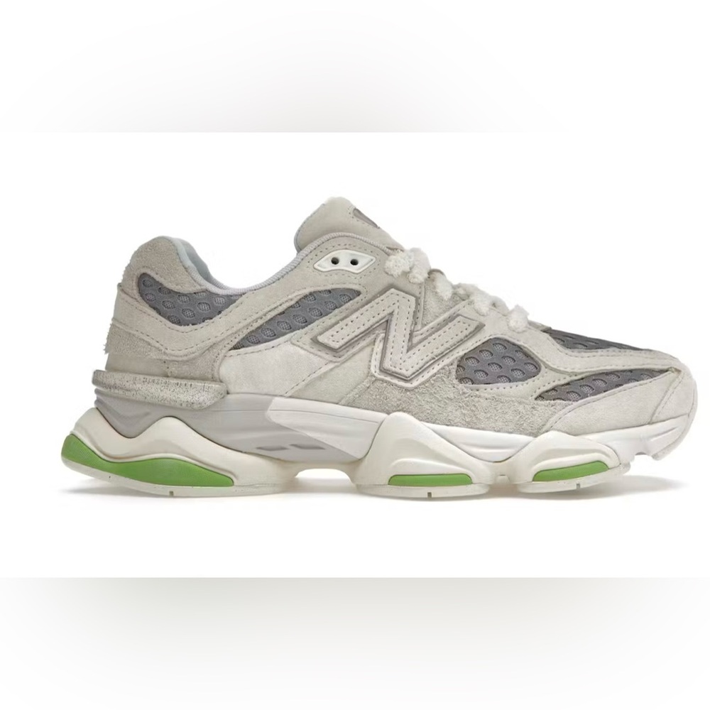 New Balance 9060 bricks and wood size 5.5